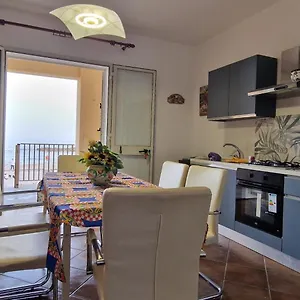 https://la-palafitta-rossa.sicilyhotelsitaly.net